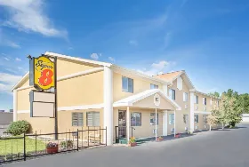 Photograph of Super 8 by Wyndham Riverton, Riverton