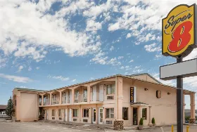 Photograph of Super 8, Evanston