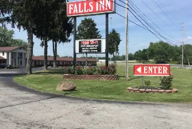 Photograph of Falls Inn, Newton Falls