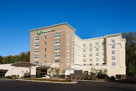 Photograph of Holiday Inn & Suites Philadelphia W - Drexel Hill, Drexel Hill