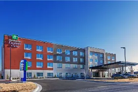Photograph of Holiday Inn Express, Owasso