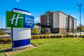 Photograph of Holiday Inn Express & Suites, Catoosa