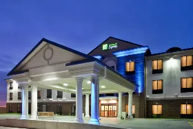 Photograph of Holiday Inn Express, Mcpherson
