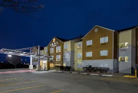 Photograph of La Quinta Inn & Suites, Emporia