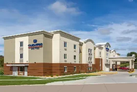 Photograph of Candlewood Suites, Davenport