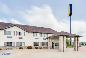 Photograph of Super 8, Le Claire