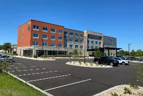 Photograph of Holiday Inn Express, Middleton