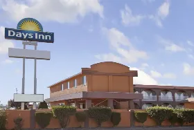 Photograph of Days Inn, Socorro