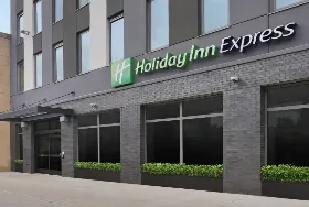 Photograph of Holiday Inn Express, Brooklyn