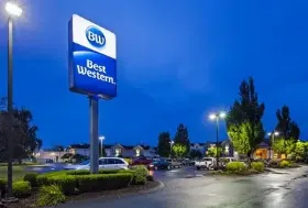 Photograph of Best Western Hartford Hotel & Suites, Hartford
