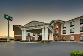 Photograph of Holiday Inn Express, Morris