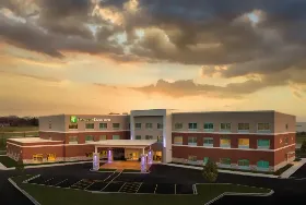 Photograph of Holiday Inn Express, Lockport