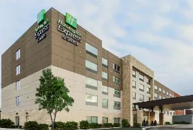 Photograph of Holiday Inn Express, Des Plaines