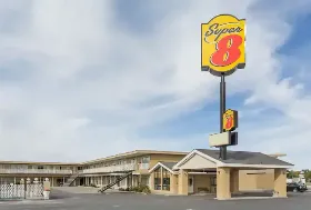 Photograph of Super 8, Wells