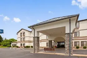 Photograph of Best Western St. Clairsville Inn & Suites, Saint Clairsville