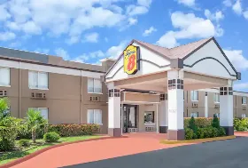 Photograph of Super 8, Grand Prairie