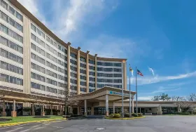 Photograph of Clarion Hotel, Mount Laurel