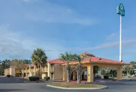 Photograph of La Quinta Inn, Savannah