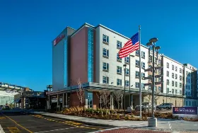 Photograph of Hilton Garden Inn, Foxborough