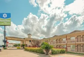 Photograph of SureStay Hotel, New Braunfels