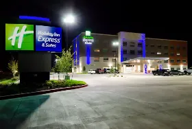 Photograph of Holiday Inn Express, Taylor