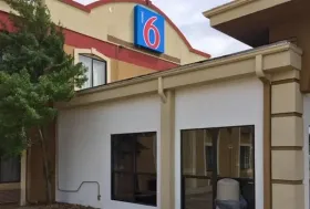 Photograph of Motel 6, Claremore