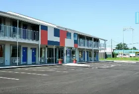 Photograph of Motel 6, Oklahoma City