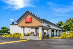 Photograph of Econo Lodge, Chambersburg