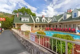 Photograph of Econo Lodge, Gatlinburg
