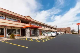 Photograph of Econo Lodge, Zanesville