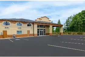 Photograph of Red Lion Inn & Suites Des Moines, Des Moines