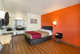 Photograph of Econo Lodge, Mobile