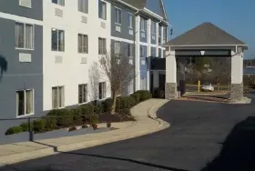 Photograph of SureStay Plus Hotel by Best Western Augusta,