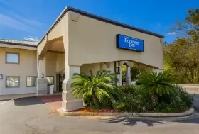 Photograph of Rodeway Inn, Foley