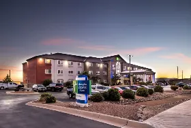 Photograph of Holiday Inn Express, Alamogordo