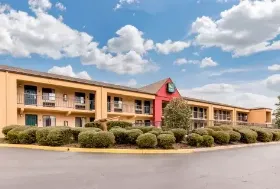Photograph of Quality Inn, Pelham