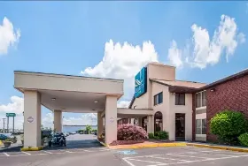 Photograph of Quality Inn, Woodbridge