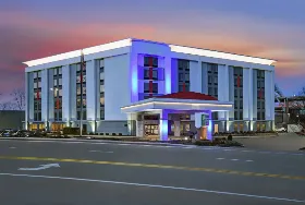 Photograph of Holiday Inn Express, Covington
