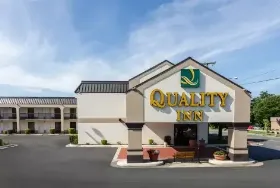 Photograph of Quality Inn, Lynchburg