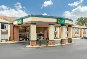 Photograph of Quality Inn, Apex