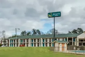 Photograph of Quality Inn, Reidsville