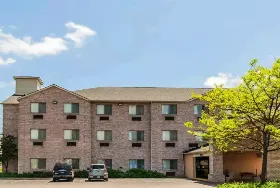 Photograph of Comfort Inn, Avon
