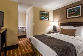 Photograph of Roseburg Value Inn, Roseburg