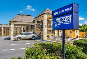 Photograph of Americas Best Value Inn, Wadesboro