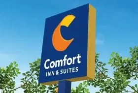 Photograph of Comfort Inn & Suites, Mount Laurel