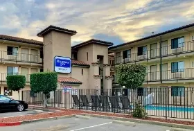 Photograph of Rodeway Inn, Sacramento