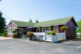 Photograph of Pepperjacks Subs & Ice Cream Parlor, Laurel