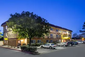 Photograph of Super 8, Chico