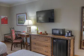 Photograph of The Lodge at Five Oaks, Sevierville