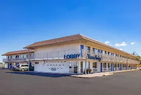 Photograph of Travelodge, Miles City